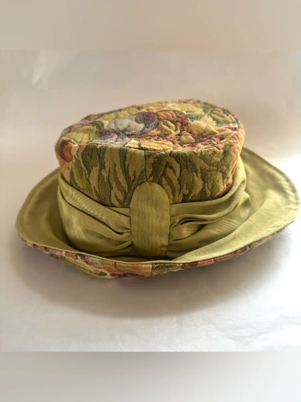 Vintage Ruth 1994 Floral Fruits Tapestry Hat Green Tea Party NY NOLA - Picture 11 of 15